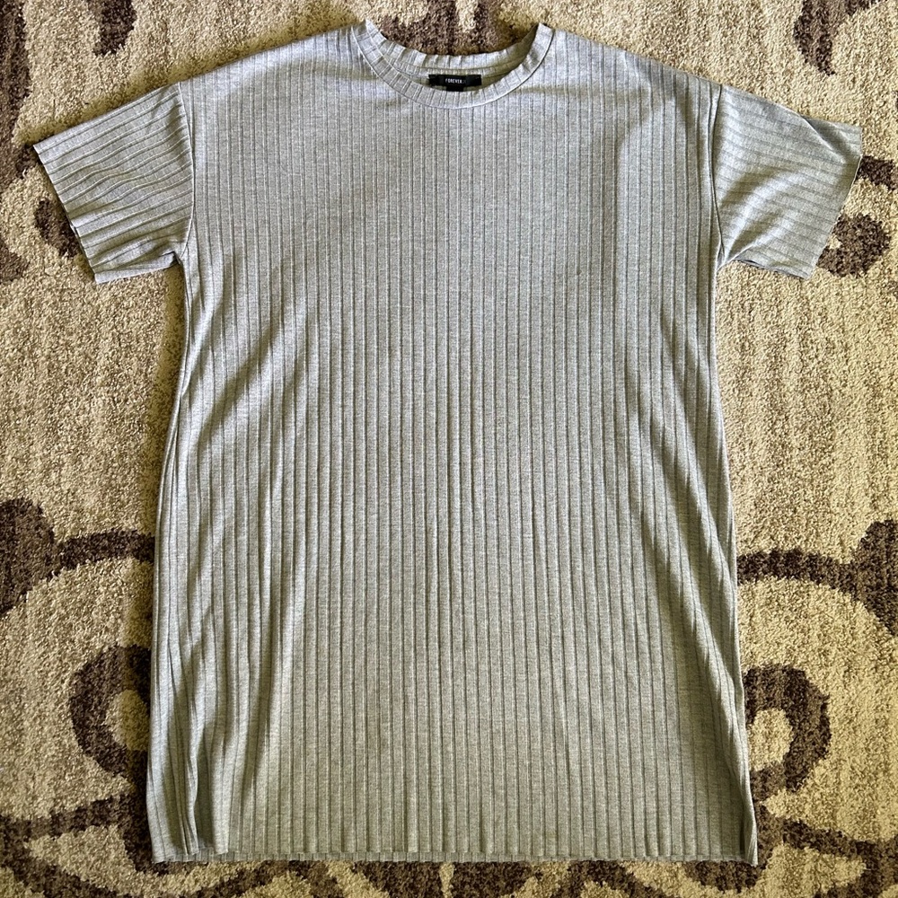 Light grey t-shirt dress, ribbed